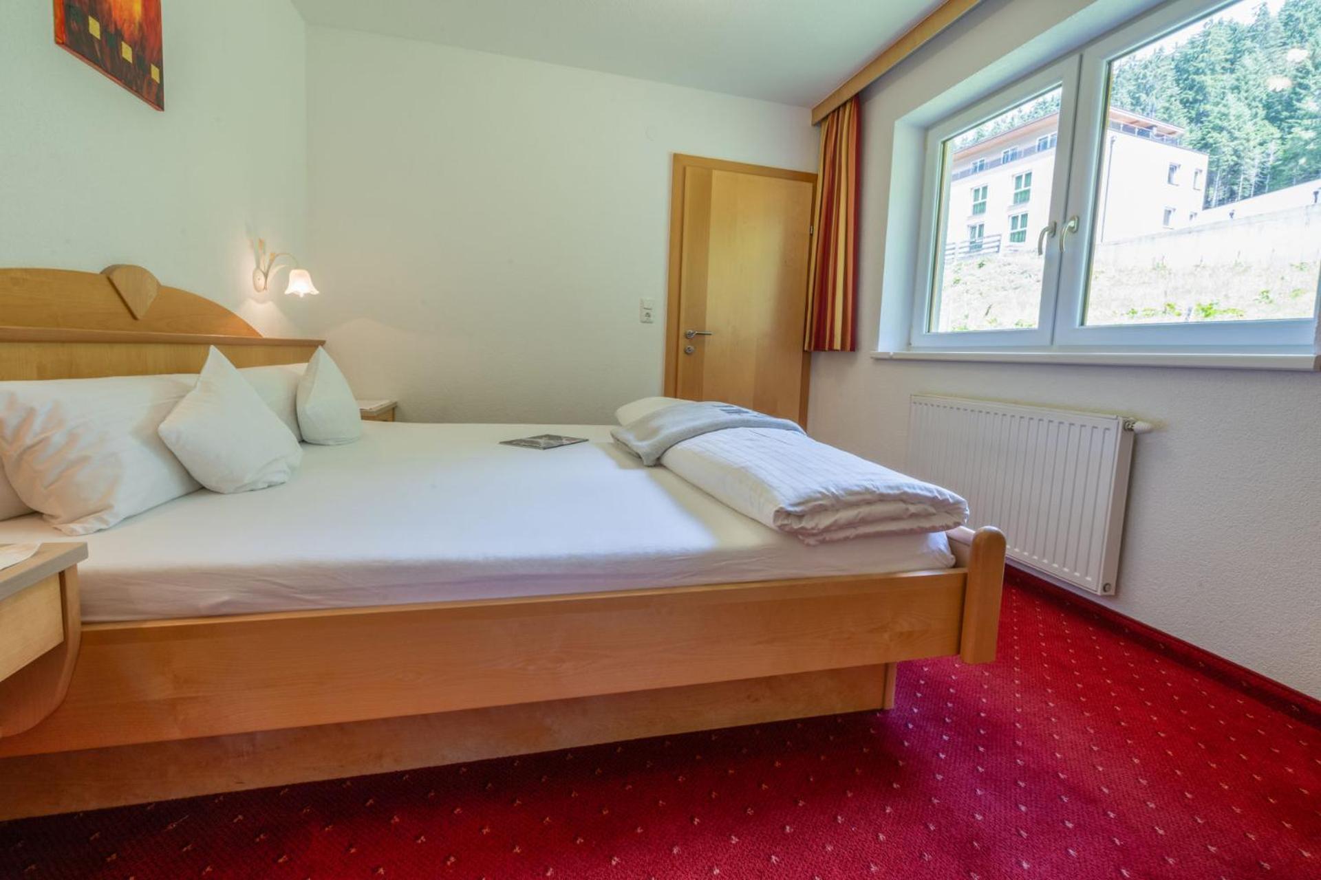 Haus Waldhof Hotel Ischgl Room photo