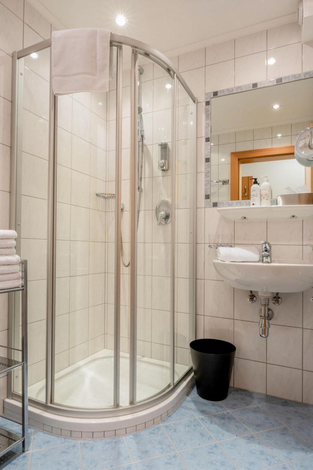 Haus Waldhof Hotel Ischgl Room photo
