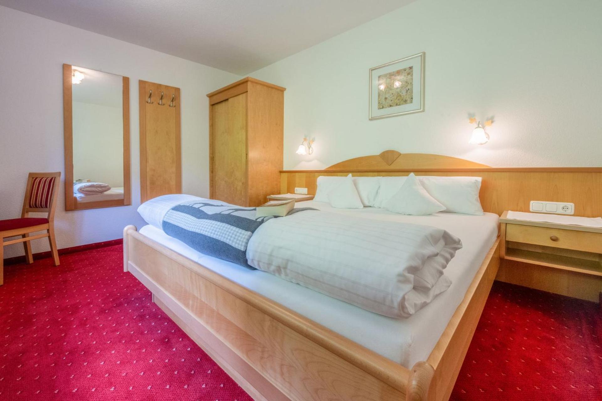Haus Waldhof Hotel Ischgl Exterior photo